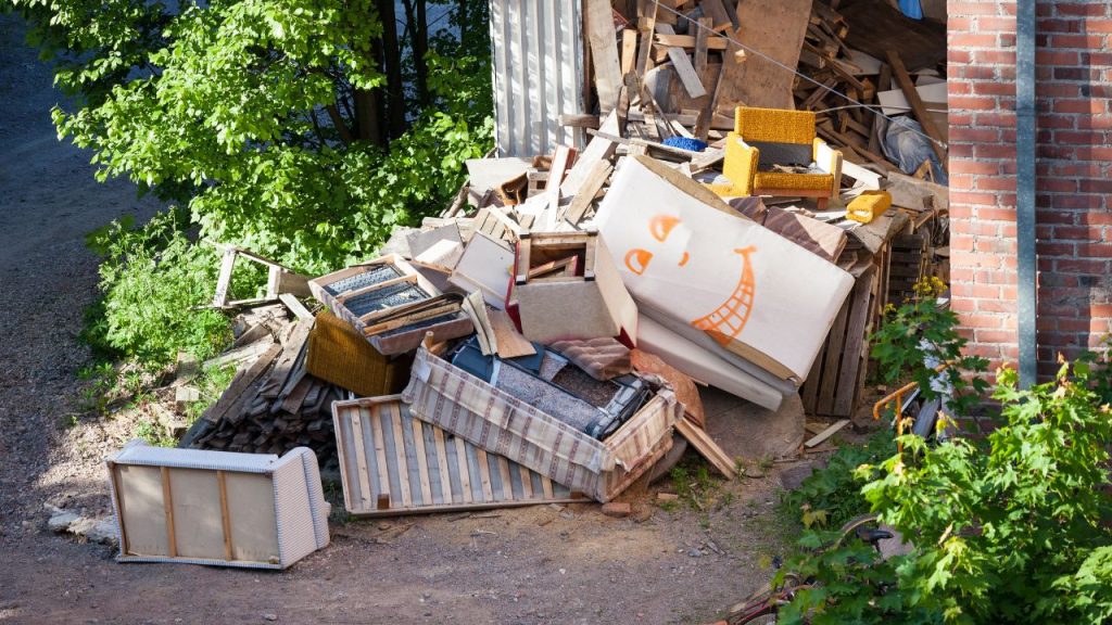 junk pile for removal in Syracuse - Syracuse Junk Squad
